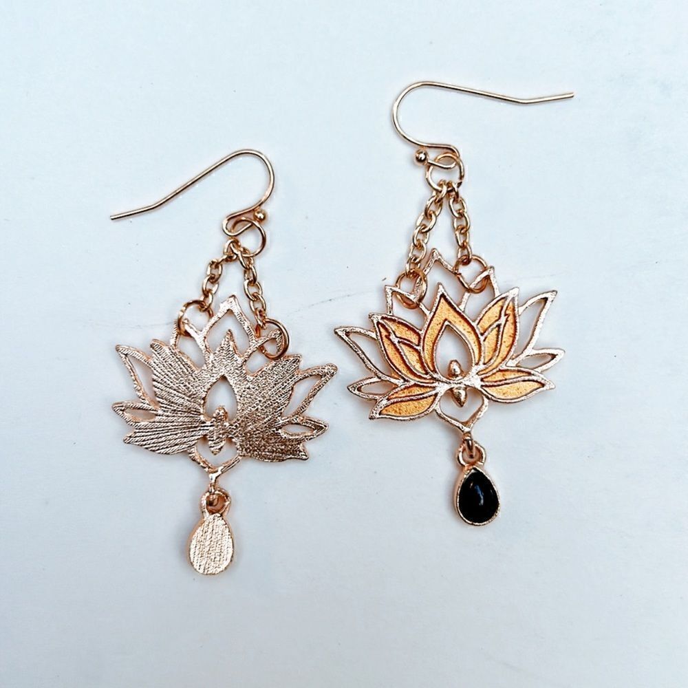 lotus dangle earrings H27 - Picture 3 of 4